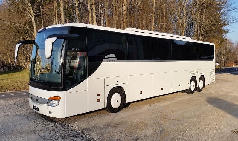 Brandenburg: Buses hire in Hennigsdorf in Hennigsdorf and Germany